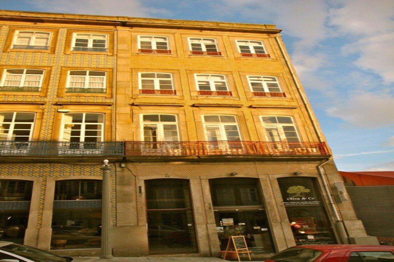 Low Cost Tourist Apartments - Palacio Da Bolsa Porto Exterior photo