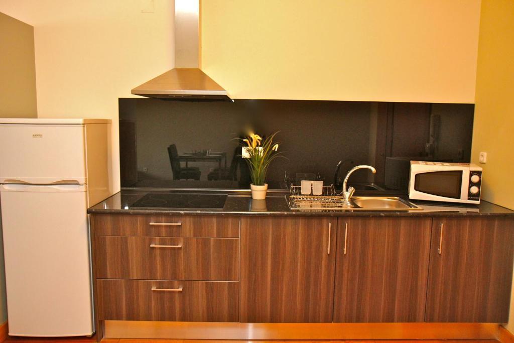 Low Cost Tourist Apartments - Palacio Da Bolsa Porto Room photo